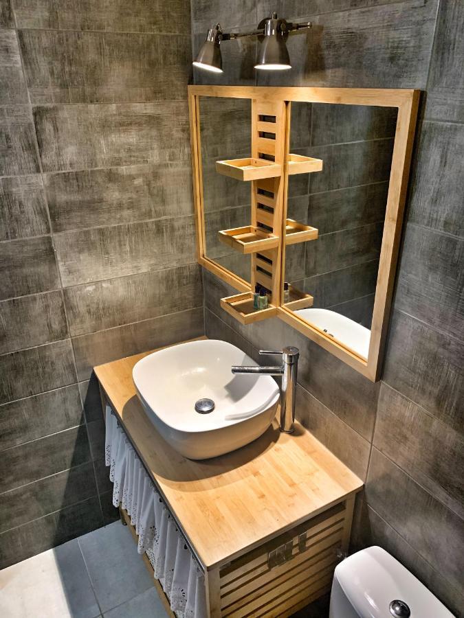 Appartement Duplex Climatise Avec Wi-Fi - Plage Pointe Marin A Pieds, Recemment Renove サンタンヌ エクステリア 写真