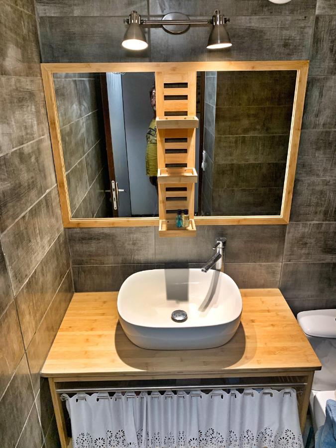 Appartement Duplex Climatise Avec Wi-Fi - Plage Pointe Marin A Pieds, Recemment Renove サンタンヌ エクステリア 写真
